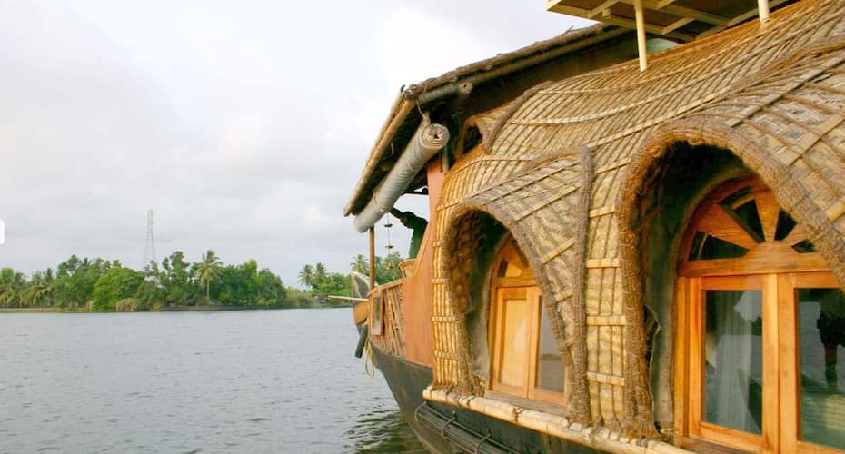 Kerala River Cruise Vaikundam, Alleppey 5